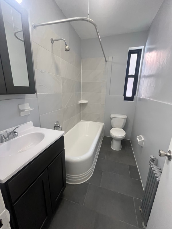 Building Photo - 7 Chestnut St