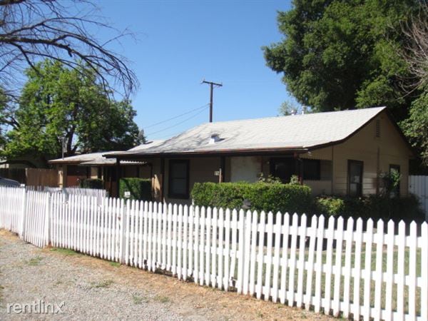 Primary Photo - 1140 Cottonwood Ave
