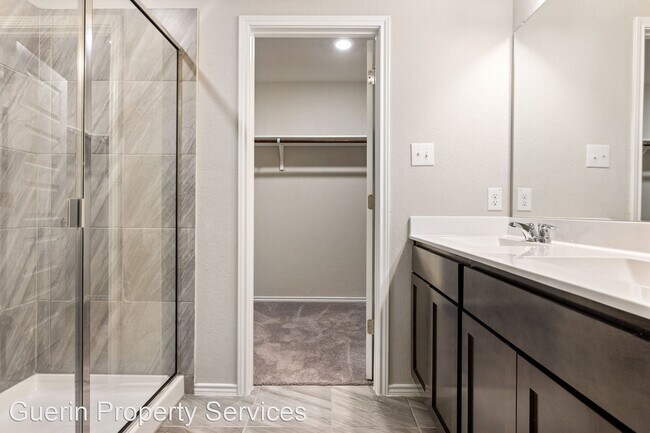 Building Photo - 4 br, 2.5 bath House - 268 Kinsley Way