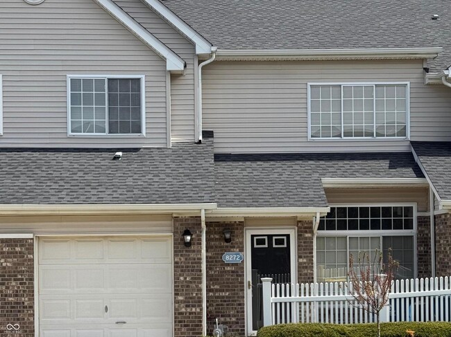 Building Photo - 8272 Enclave Blvd