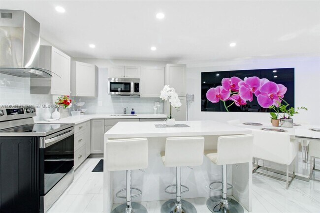 Foto del edificio - 13951 Kendale Lakes Cir