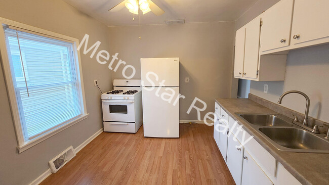 Building Photo - 27320 Hampden St