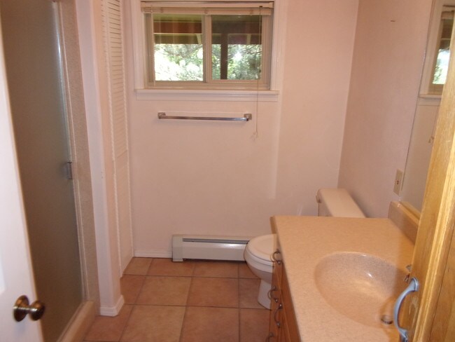 Baño - 1774 Co Rd 501