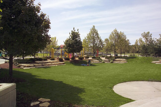 pic of park 1 - 1719 Town Center St