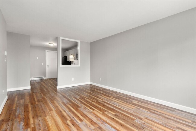 Building Photo - 61 Fairmount St