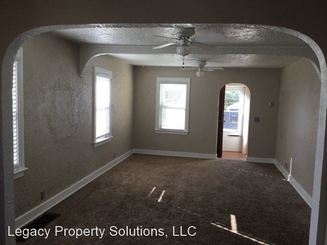Building Photo - 2 br, 1 bath House - 2110 E. 13th Street U...
