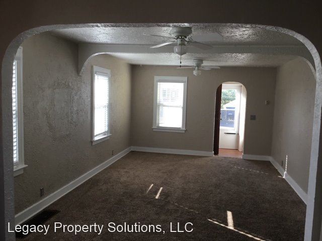 Foto del edificio - 2 br, 1 bath House - 2110 E. 13th Street U...