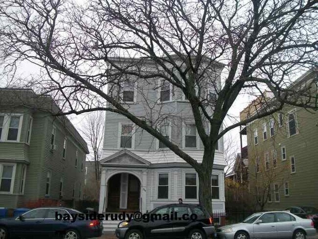 Building Photo - 259 Broadway