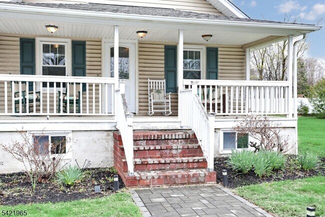 Foto del edificio - 60 Ramapo Ave