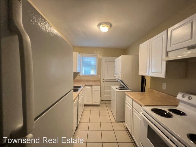Foto del edificio - 2 br, 1 bath House - 1519A Ft. Bragg Rd.