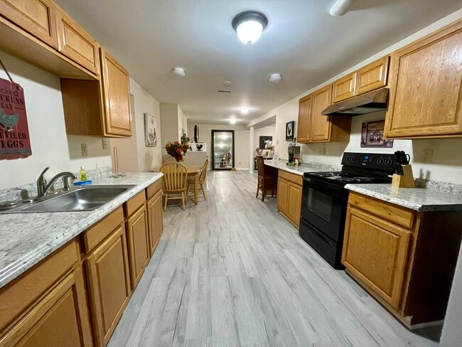 Foto del edificio - 270 Greenfield Ave