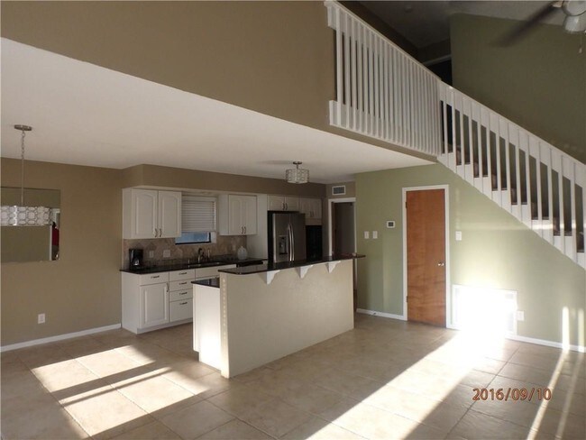 Building Photo - 15317 Mutiny Ct