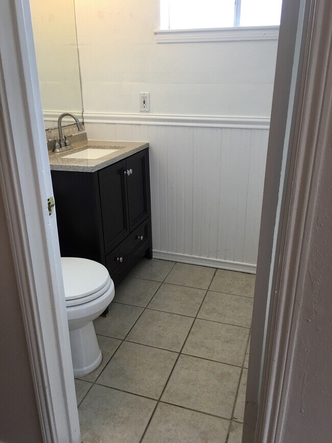 Foto del edificio - 1727 Junker St