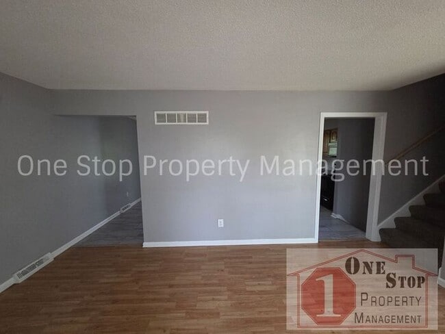 Foto del edificio - The Perfect 3 bedroom/2 bathroom home in Grandview, MO!