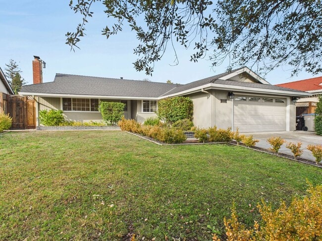 Photo - Stunning Turnkey Home in Cambrian!