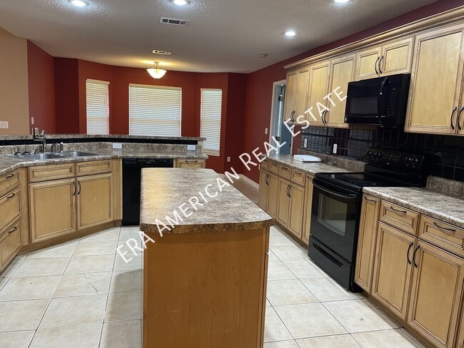 Foto del edificio - 5420 Lee Farm Blvd