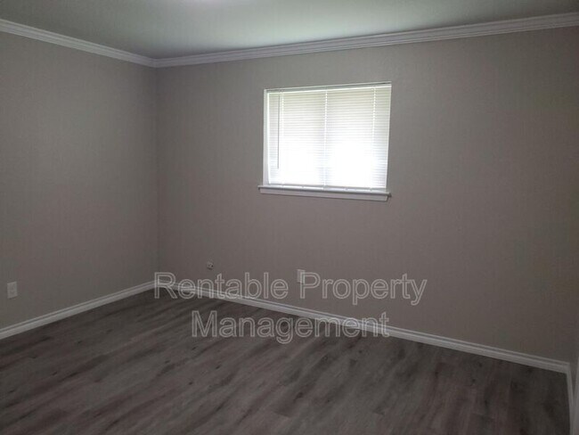 Foto del edificio - 325 Boulder Ct