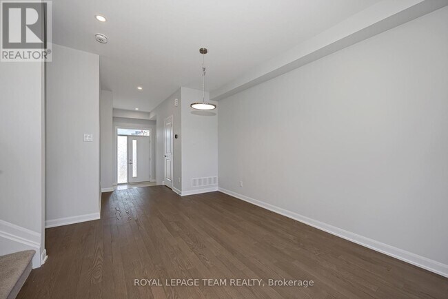 Photo du bâtiment - 265 Bankside Wy