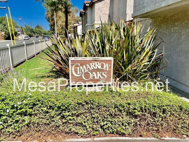 Building Photo - 428 Golden Springs Dr