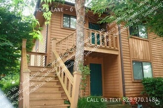 Building Photo - 581 Courtwood Ln
