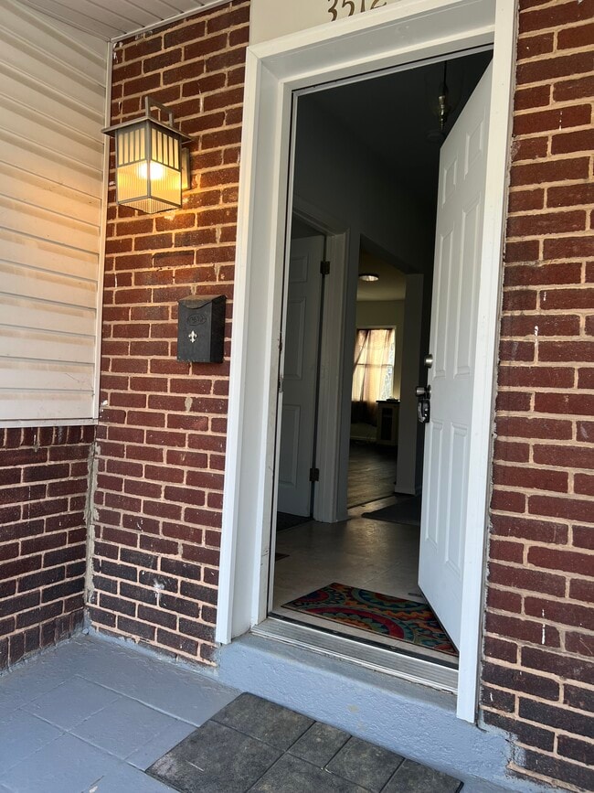 Photo - 3512 Lucille Ave Townhome