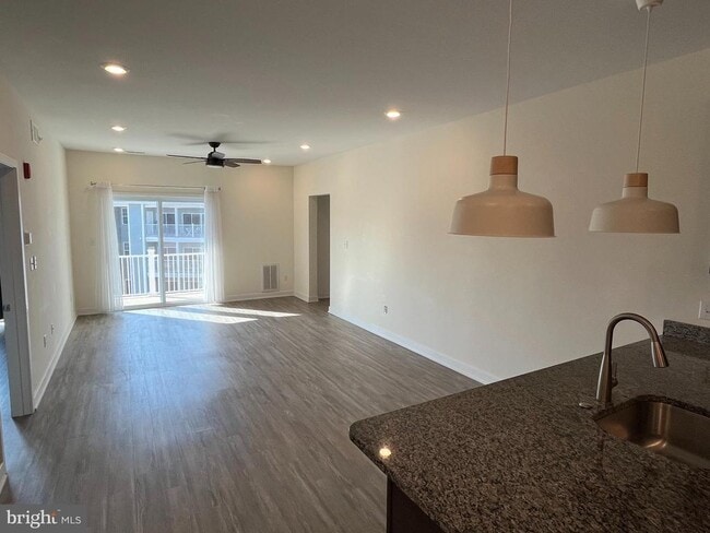 Building Photo - 33707 Skiff Aly