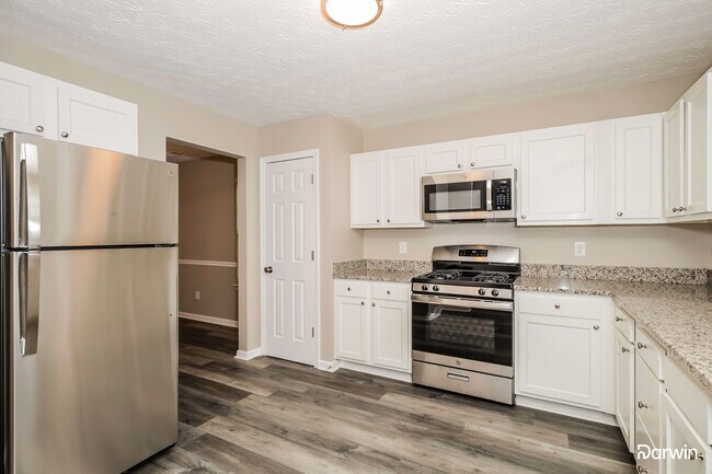 Foto del edificio - 427 Pearl St, Locust Grove, GA 30248