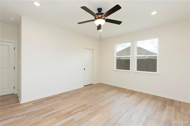Foto del edificio - 14138 Wichita Falls Ln