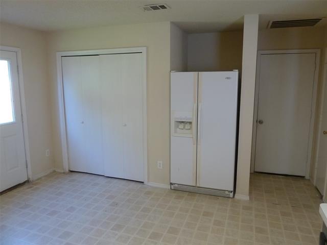 Foto del edificio - 3920 Gray Oak Pl