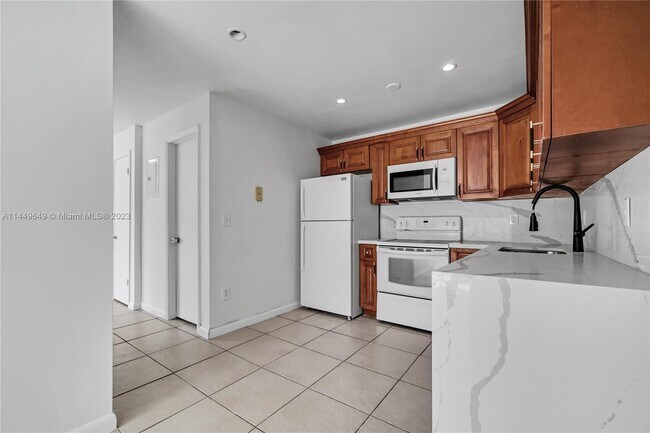 Foto del edificio - 57 NE 12th Ave