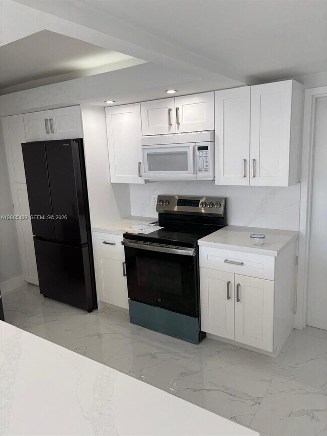 Foto del edificio - 199 Ocean Ln Dr