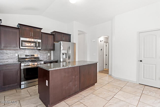 Foto del edificio - 12235 Joaquin Roman Ln