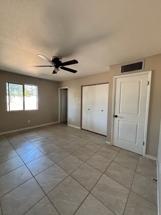 Foto del edificio - Updated rental