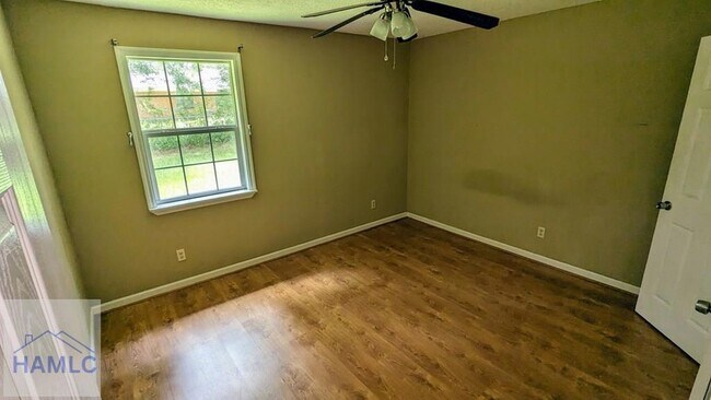 Foto del edificio - 927 Greenbriar Trial