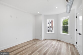 Building Photo - 349 N 62nd St