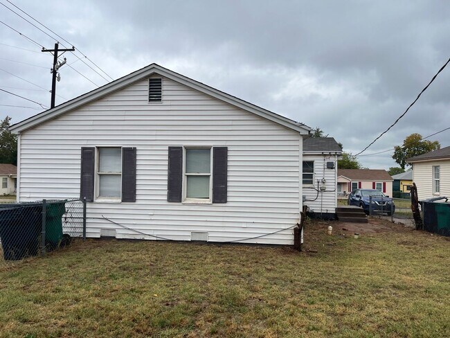 Foto del edificio - 3 Bed 1 Bath in OKC!