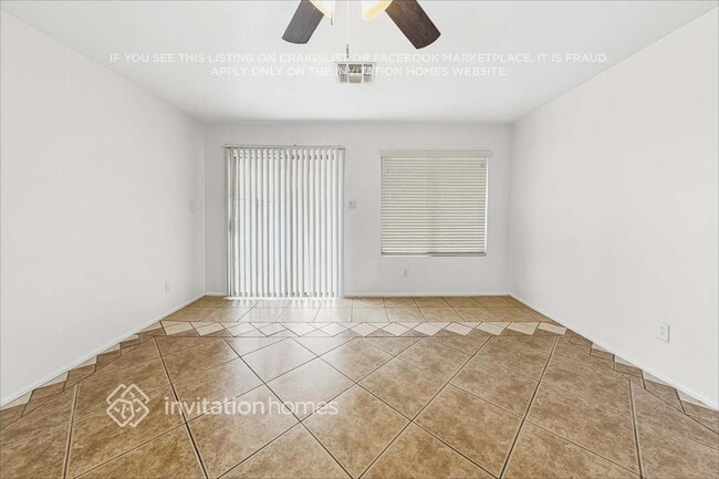 Building Photo - 13127 W Port Royale Ln