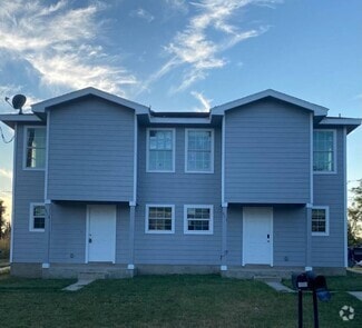 Building Photo - 313 San Salvador Ave