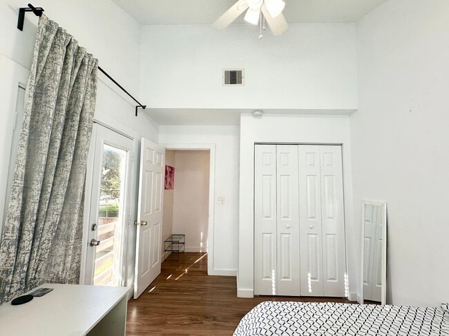 Foto del edificio - 3906 McDuffie St