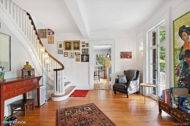 Building Photo - 33 McKeel Ave