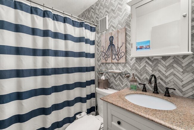 Foto del edificio - 12 Cox Ct