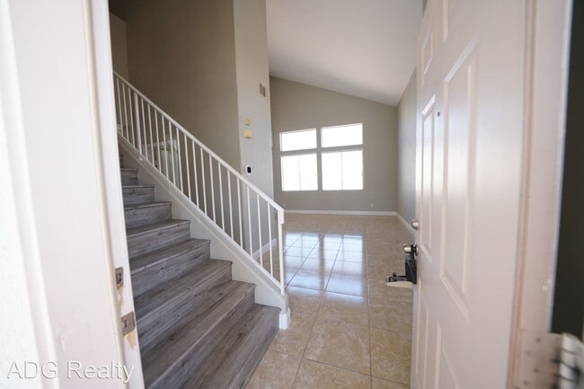 Building Photo - 3 br, 2.5 bath House - 1008 Tidal Foam Ct