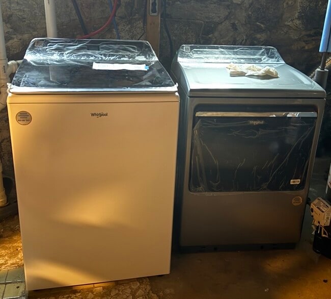 Building Photo - 35 Fearless Ave