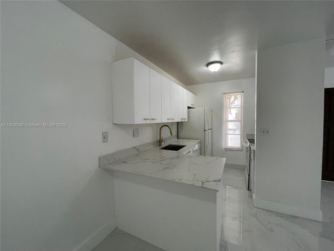 Primary Photo - 7450 SW 153rd Pl