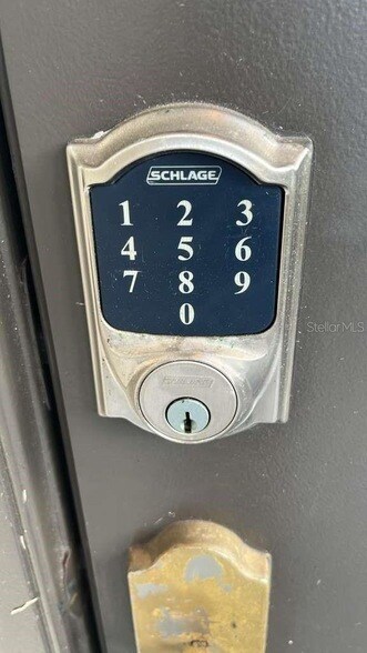 Foto del edificio - 12850 Strode Ln