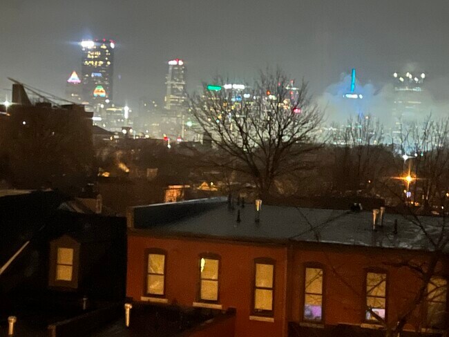 Foto del edificio - 611 W Jefferson St