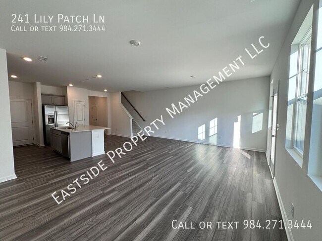Foto del edificio - 241 Lily Patch Ln