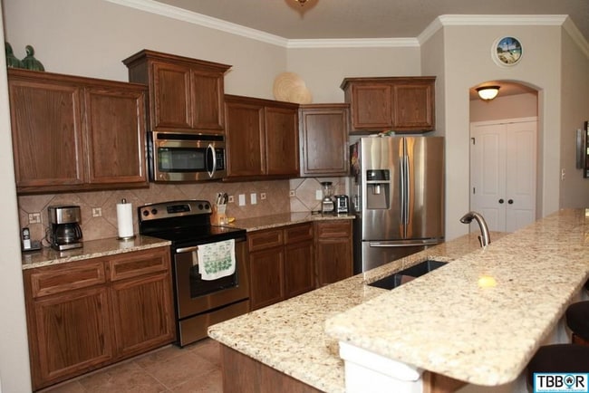 Building Photo - 176 Presa Dr