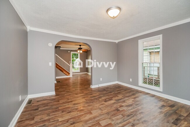 Building Photo - 1415 Woodbirch Avenue