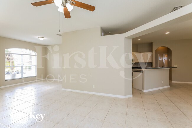 Foto del edificio - 2322 Renfro Ave